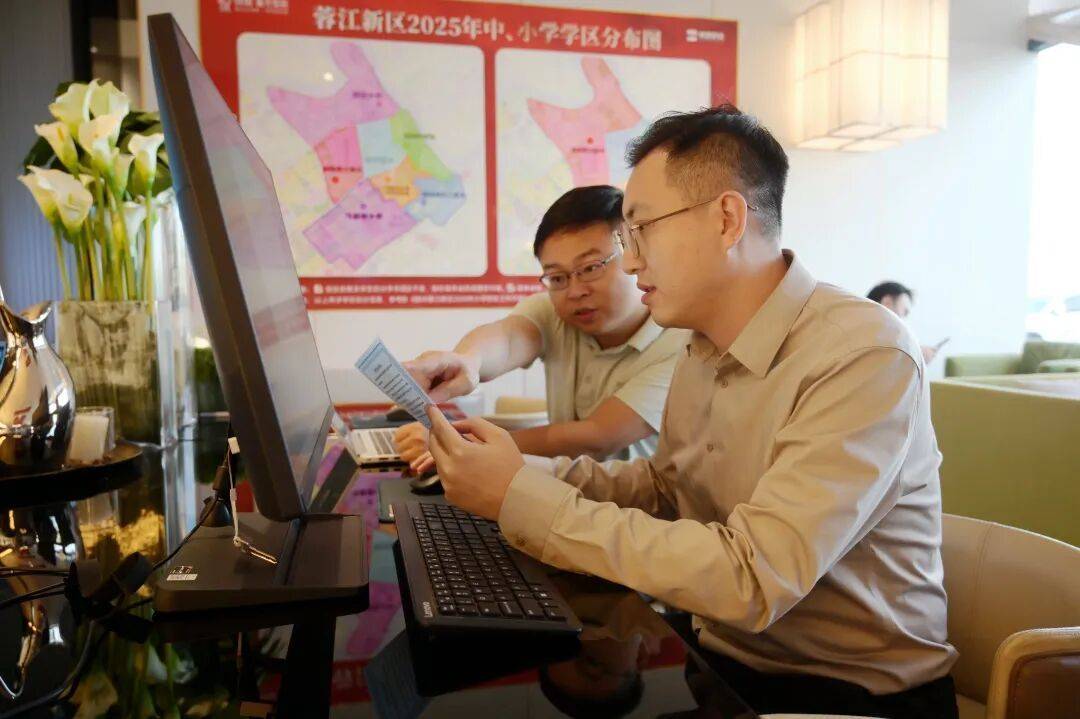 赣州蓉江新区首张房票成功购房！