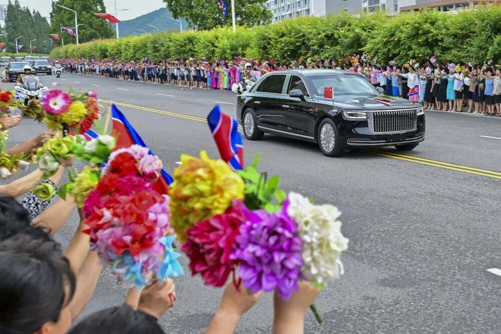 图讯丨金正恩为习近平举行欢送仪式